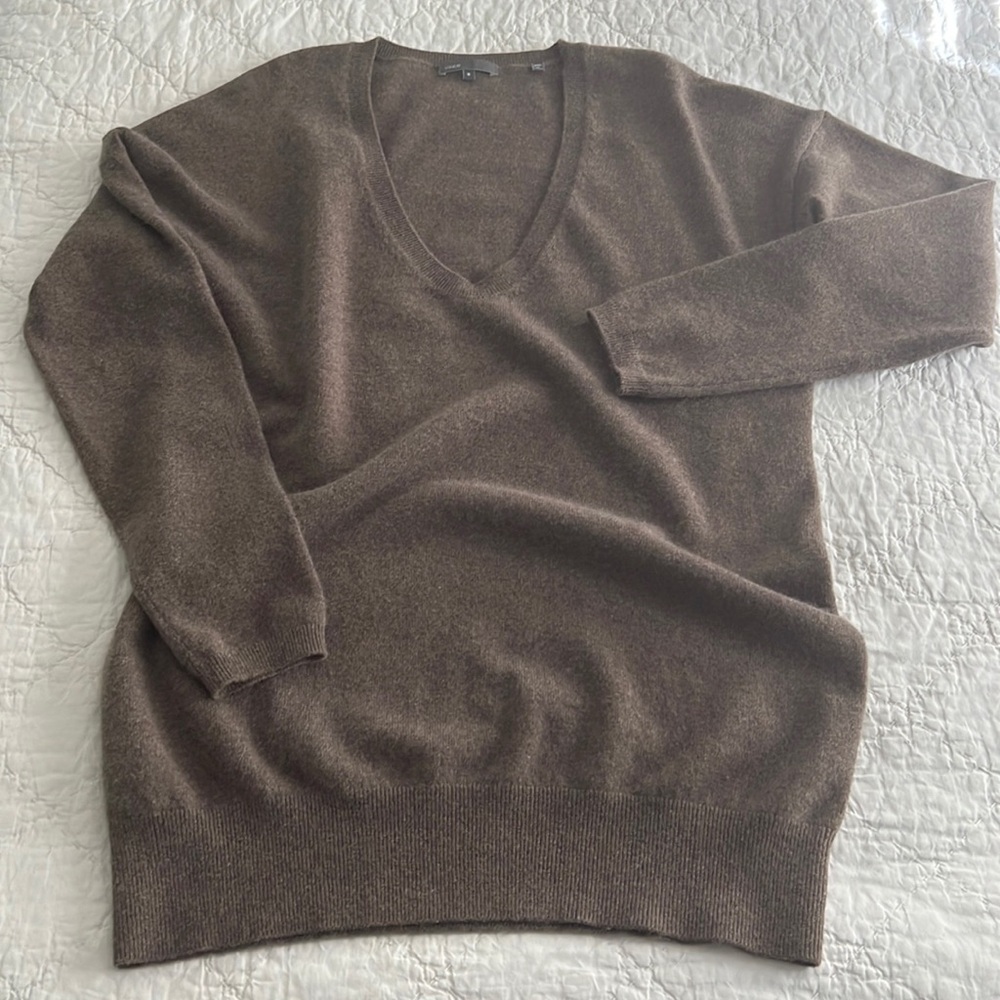 Vince Cashmere V-Neck Weekend Sweater - Picture 4 of 8